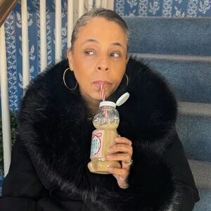 Meet your Posher, Christine